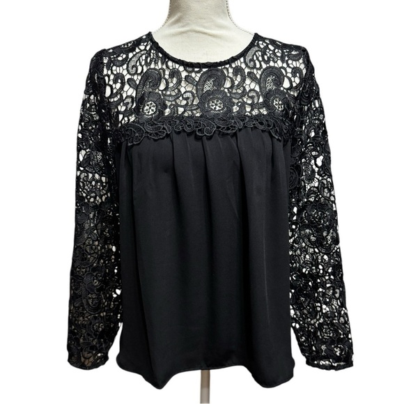 J. Crew Factory Tops - J. Crew Floral Lace Detail Long Sleeve Top